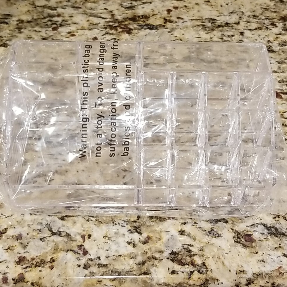 Makeup Storage! - Picture 5 of 5